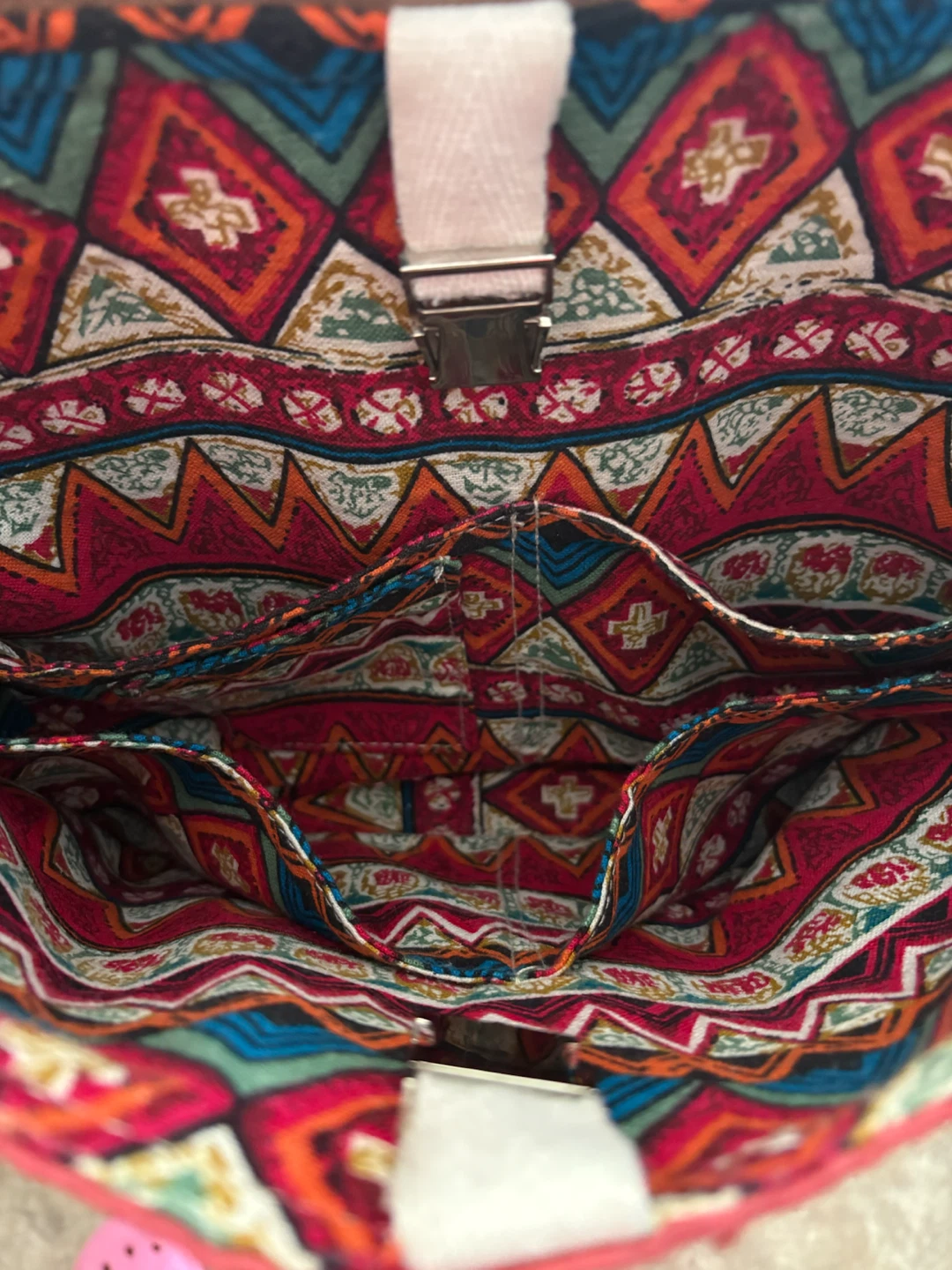 Sage & Harper Floral messenger bag with leather flap - photo 5