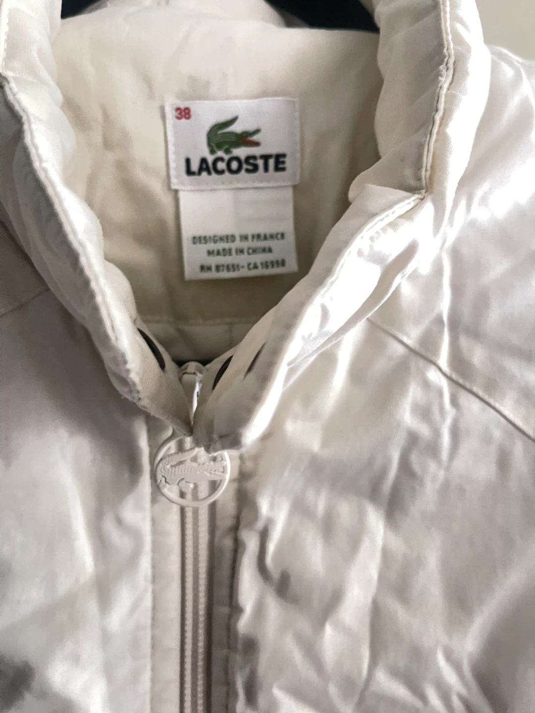 Lacoste White Puffer Vest Size small - photo 3