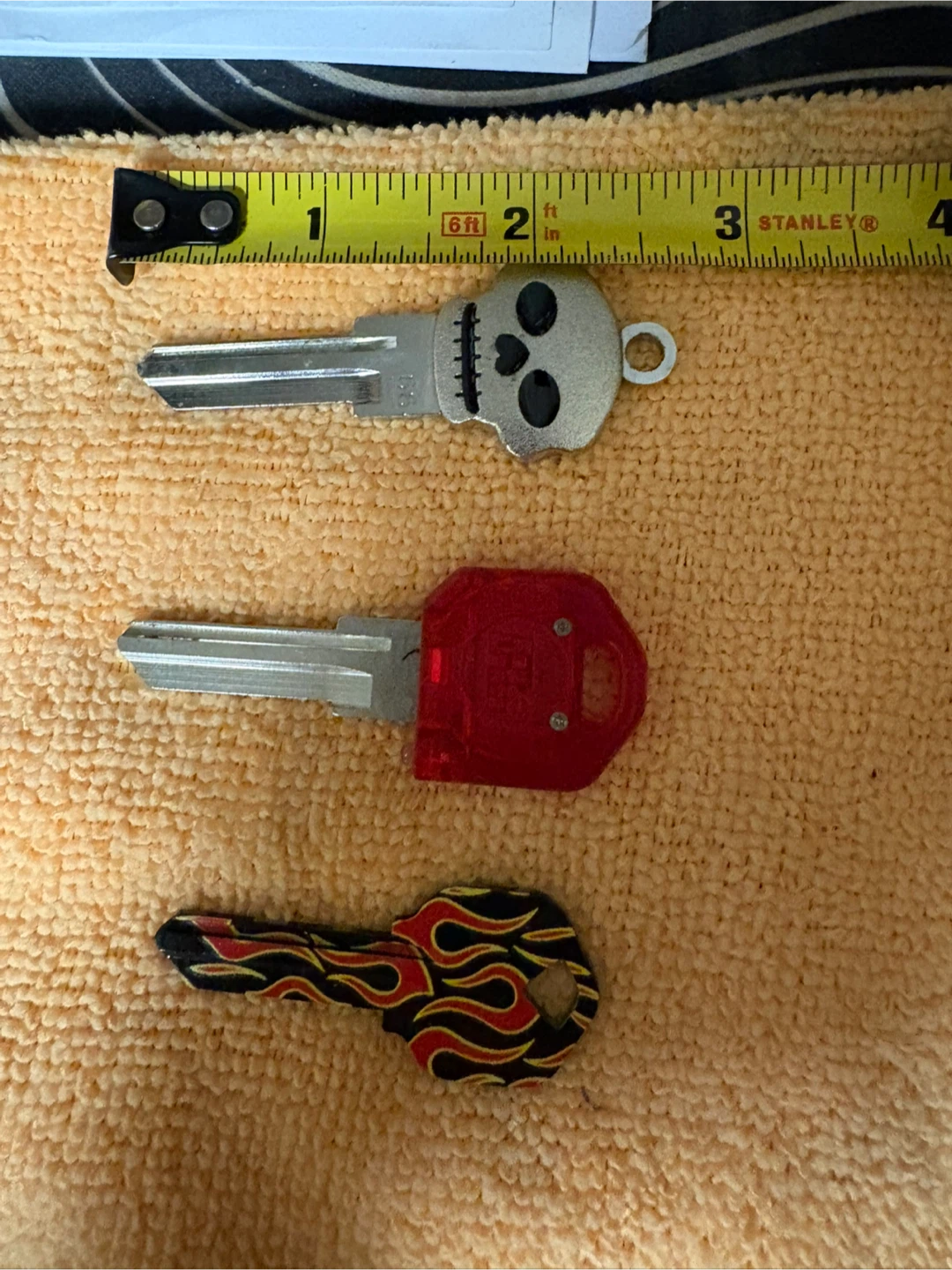 Assorted Keychains and Novelty Tools Bundle - photo 3