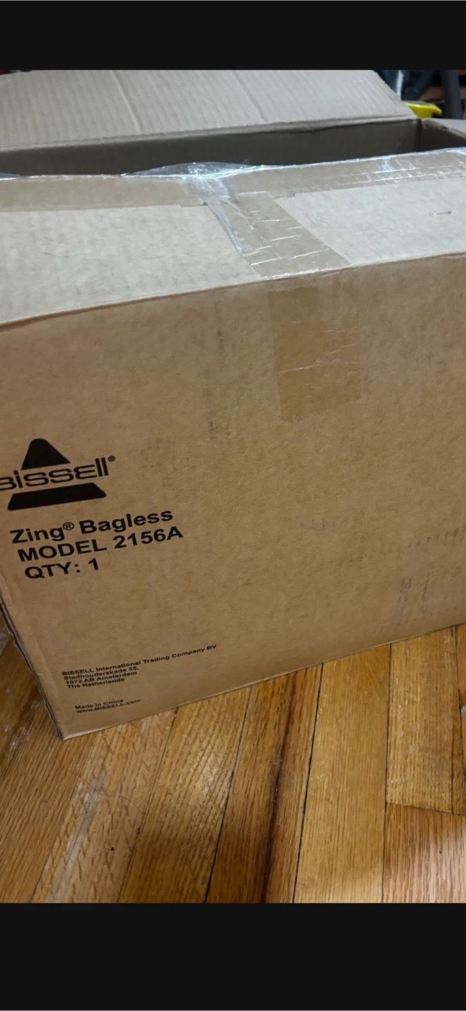 Canister bagless vacuum - photo 5