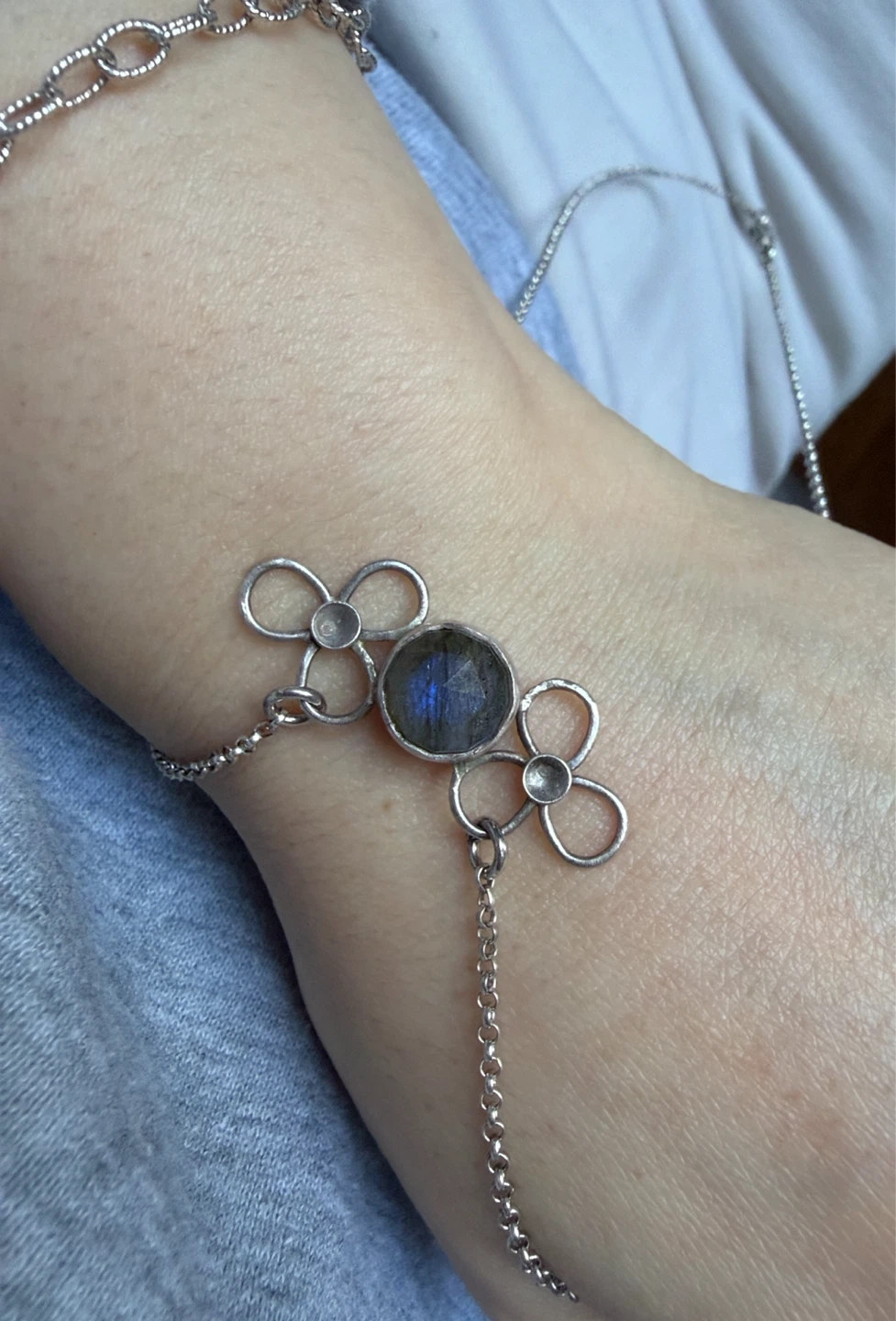 Sterling Silver Labradorite Green/Blue Floral Necklace - photo 2