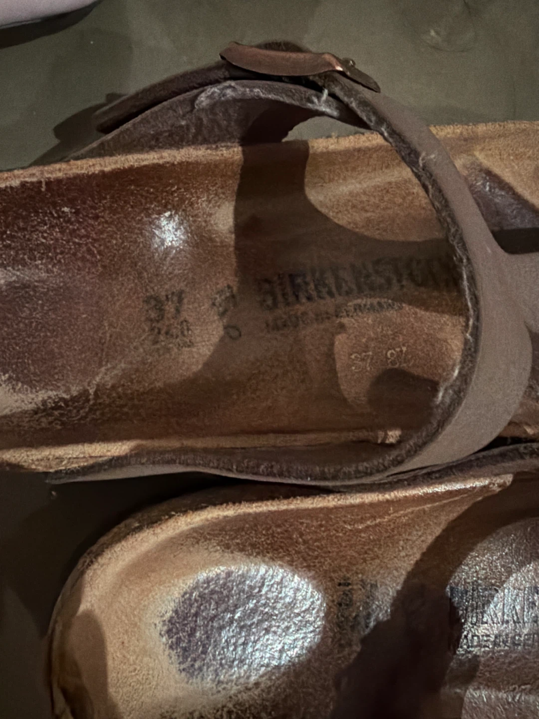 Birkenstock Gizeh Brown Sandals Size 37 - photo 3