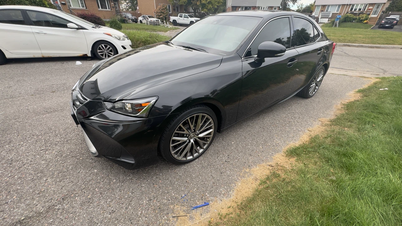 Lexus IS 300 AWD - photo 2