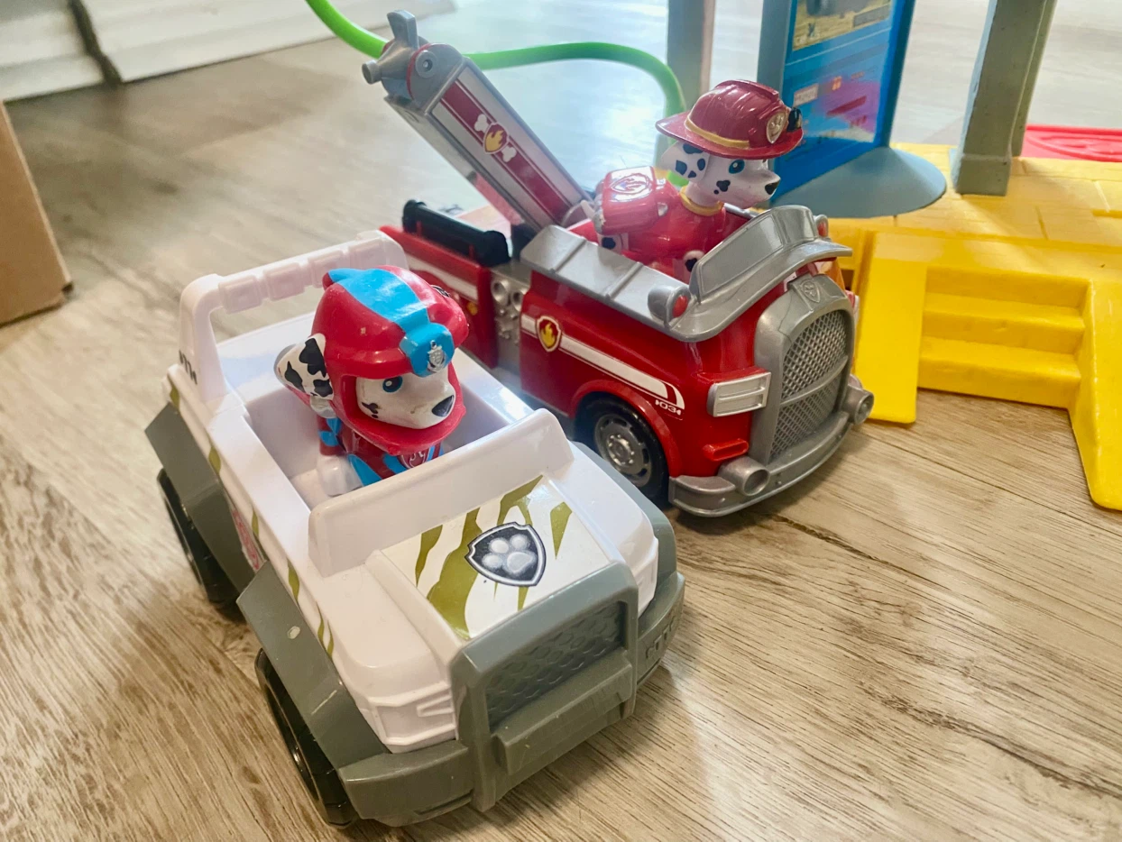 Paw patrol jungle playset & vehicles - photo 4