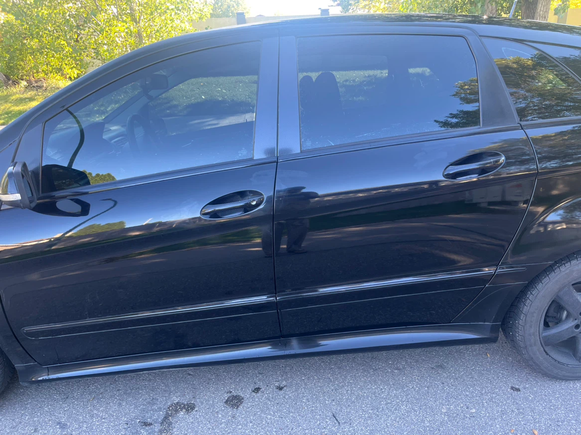Mercedes-Benz B200 Hatchback - photo 3