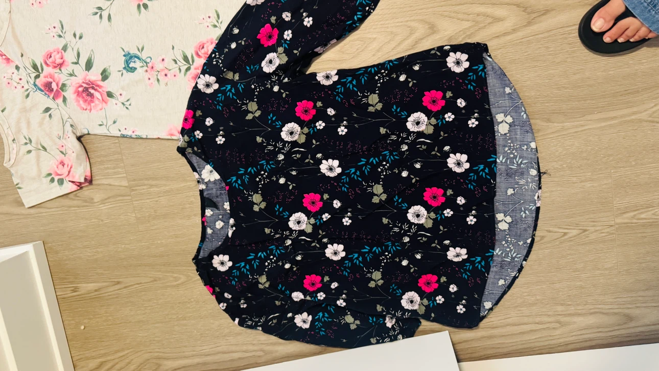 Two Floral Print Tops - photo 2