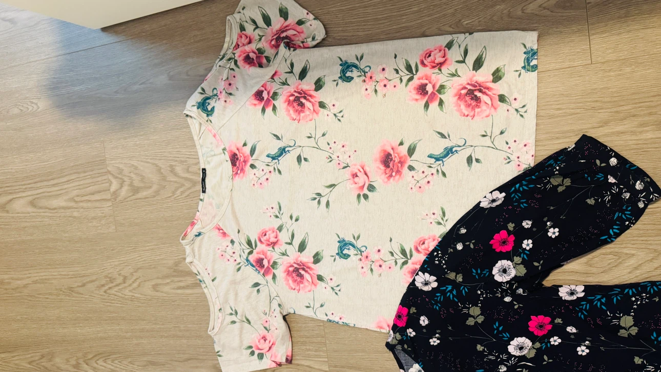 Two Floral Print Tops - photo 3