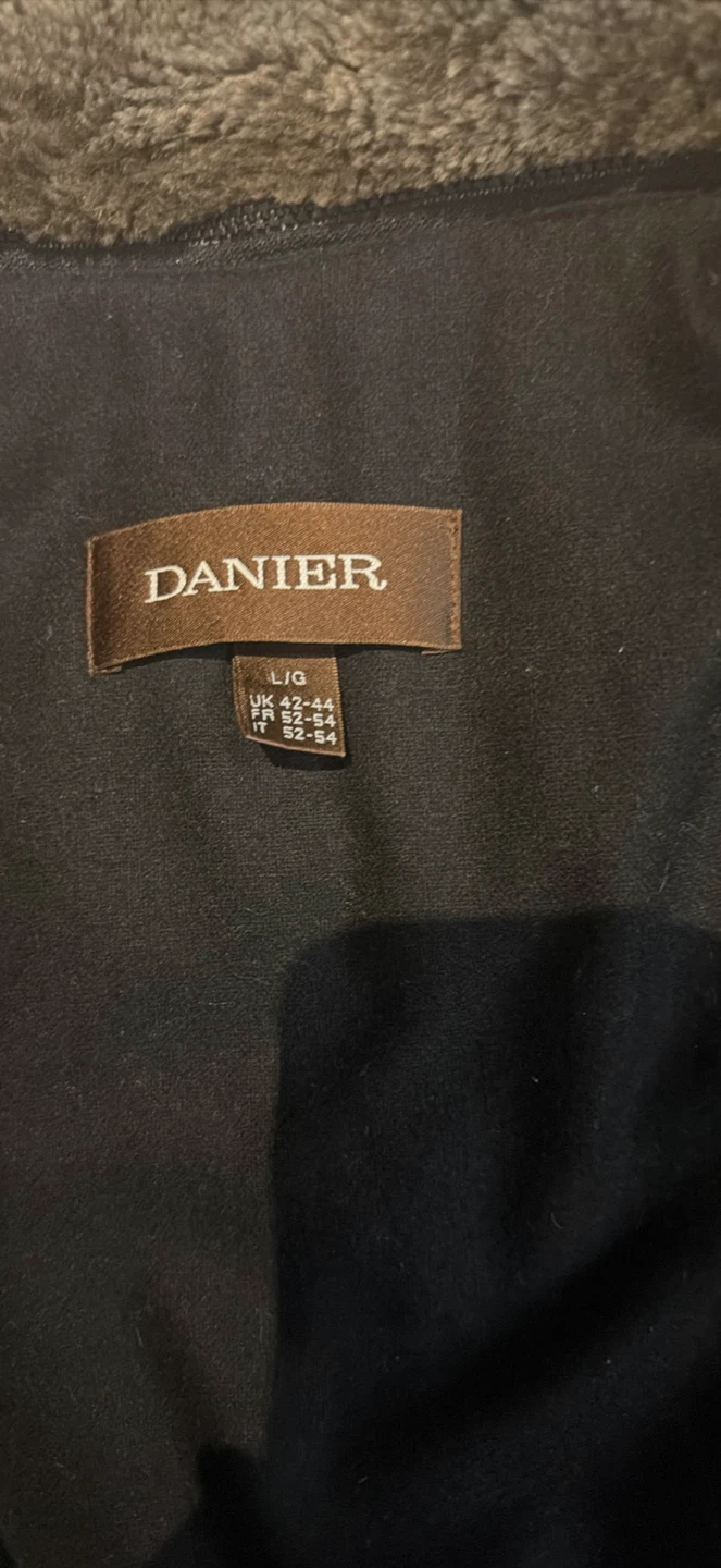Danier Men's Black Leather Jacket - photo 5