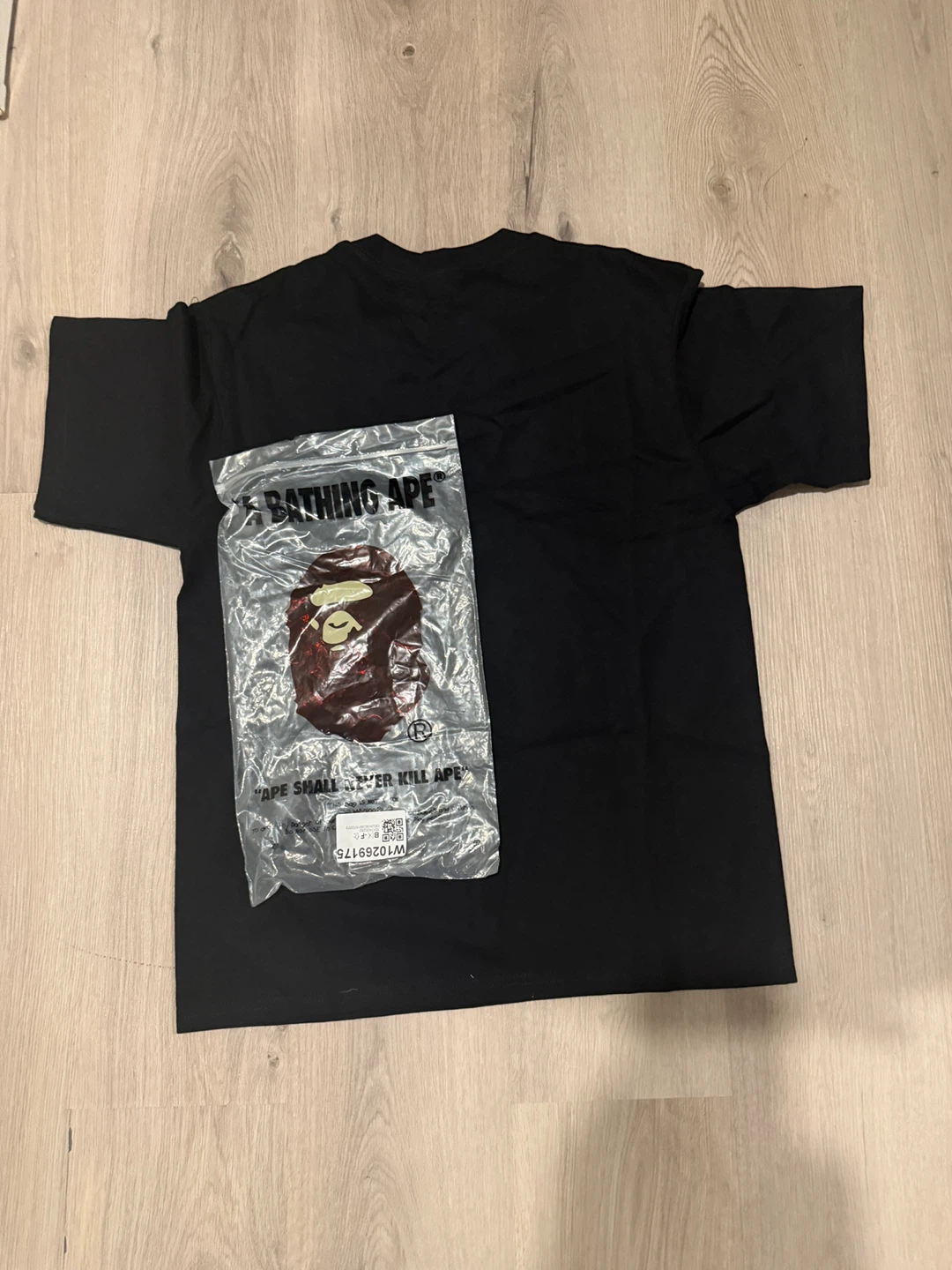 A Bathing Ape Black Graphic T-Shirt - photo 2