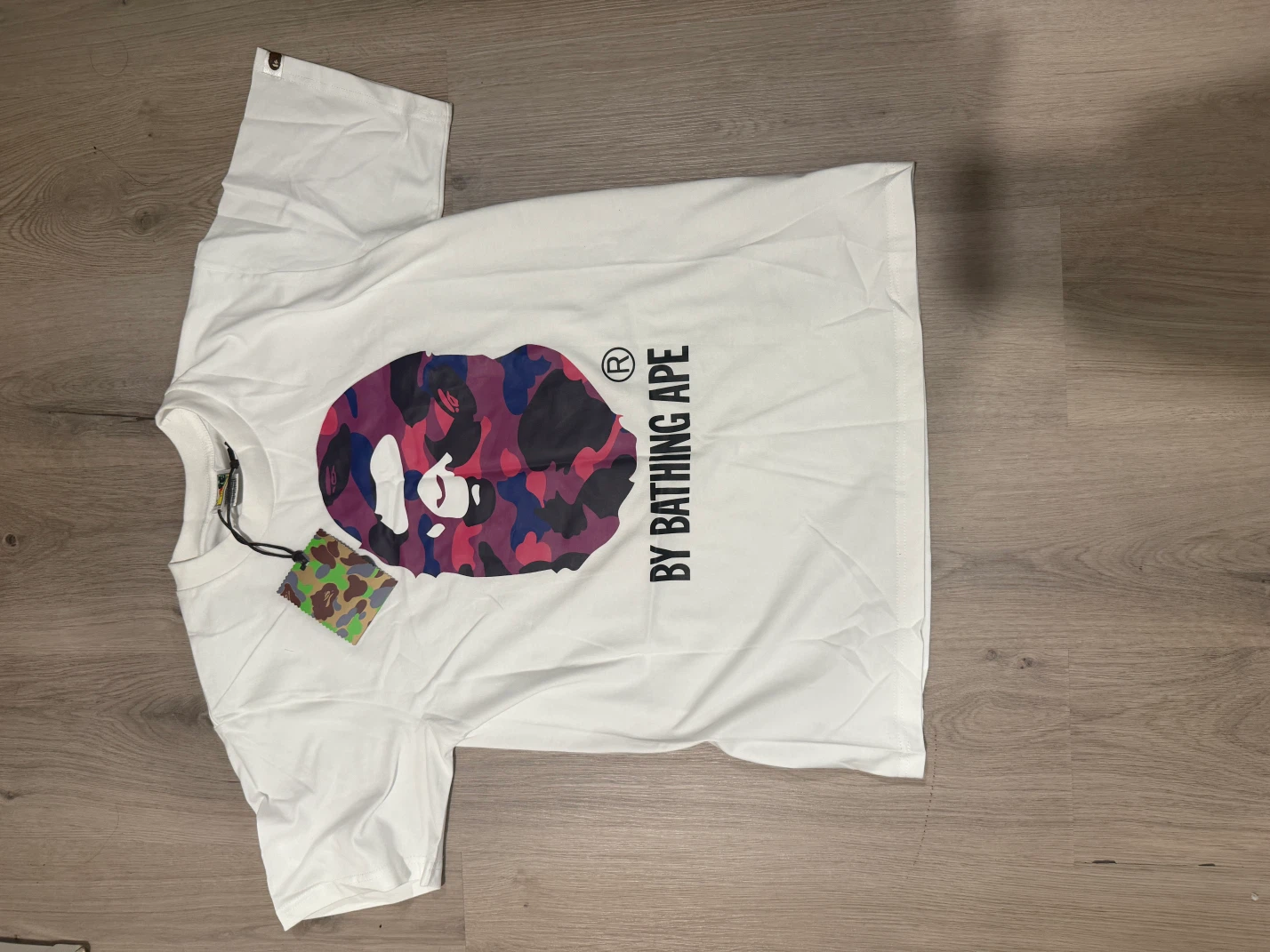 A Bathing Ape White T-Shirt no bag ( ripped )