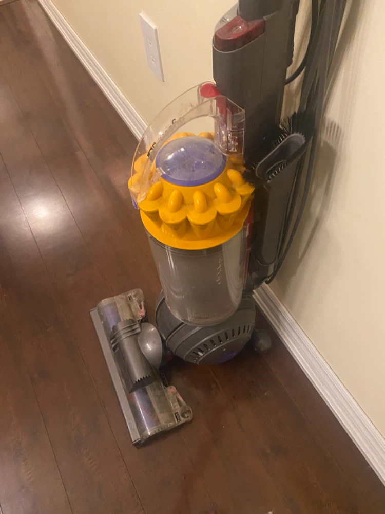 Dyson Upright Vacuum - photo 2