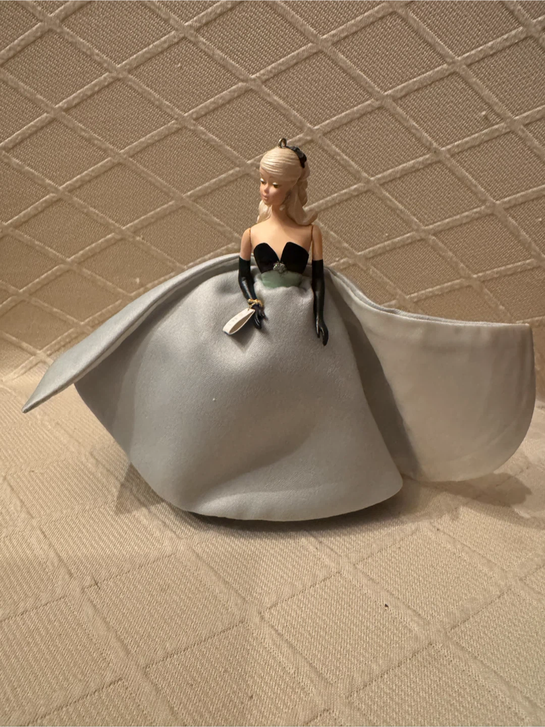 Hallmark Lisette Barbie Keepsake Ornament - photo 2