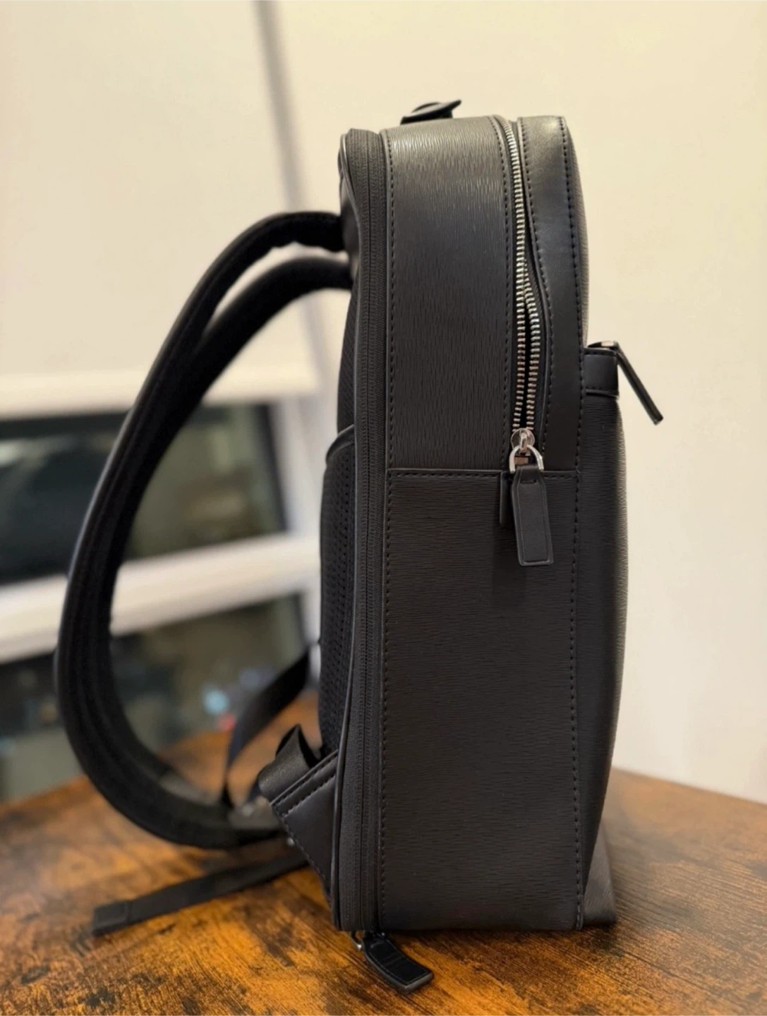 Michael Kors Men's - Leather Backpack Business - photo 3