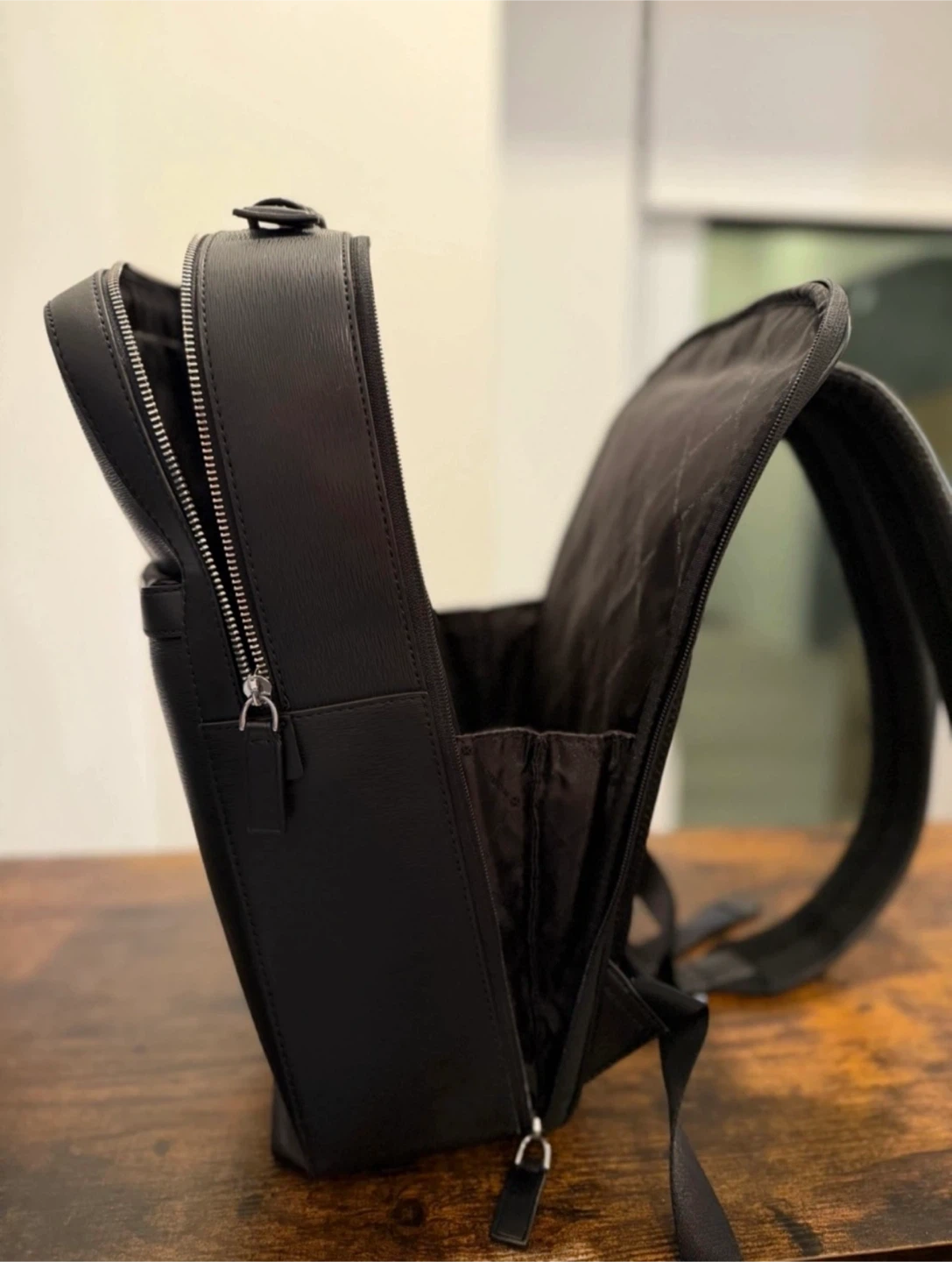Michael Kors Men's - Leather Backpack Business - photo 4