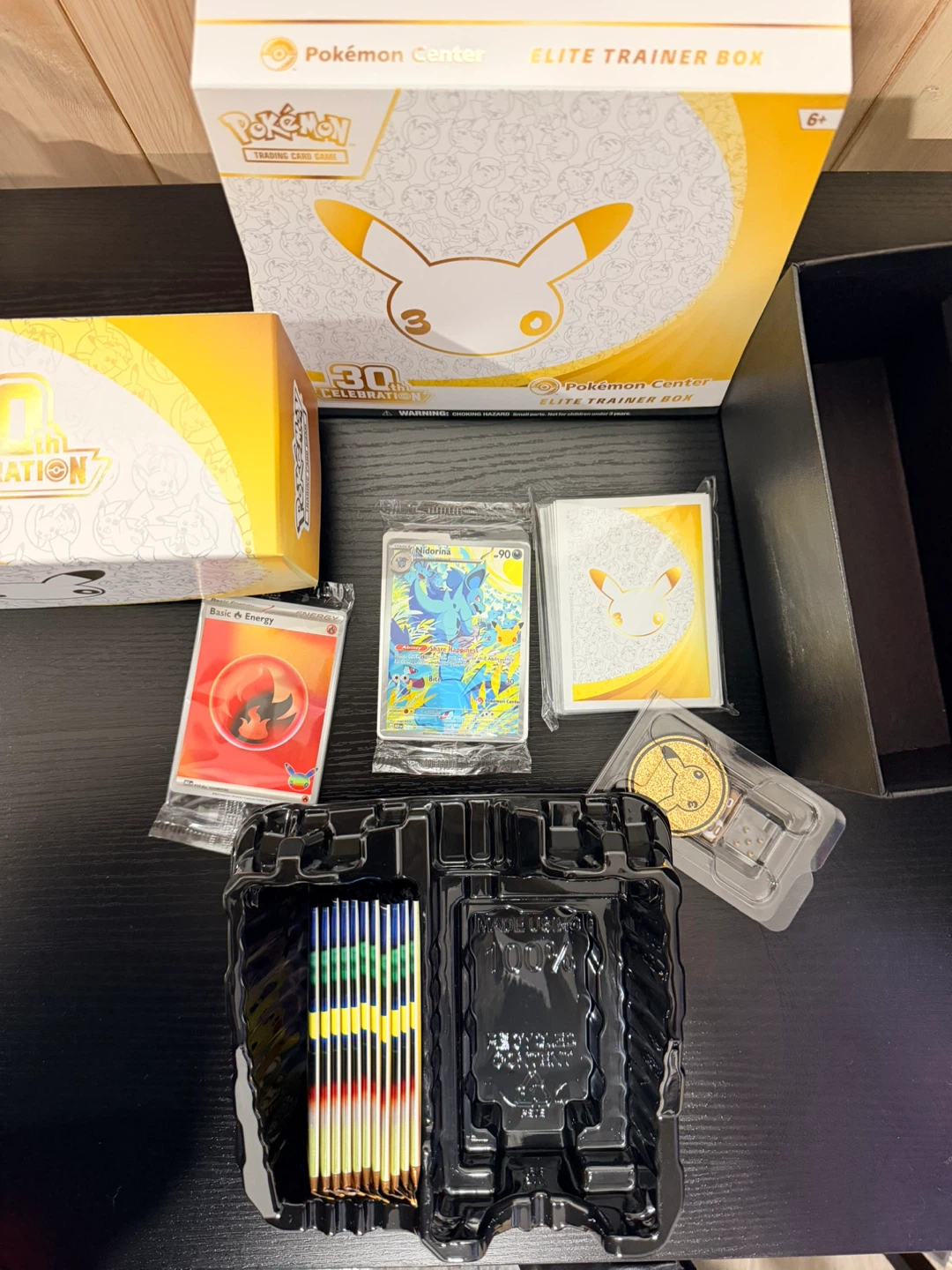 Pokemon 30th Anniversary Celebrations Elite Trainer Box - photo 2