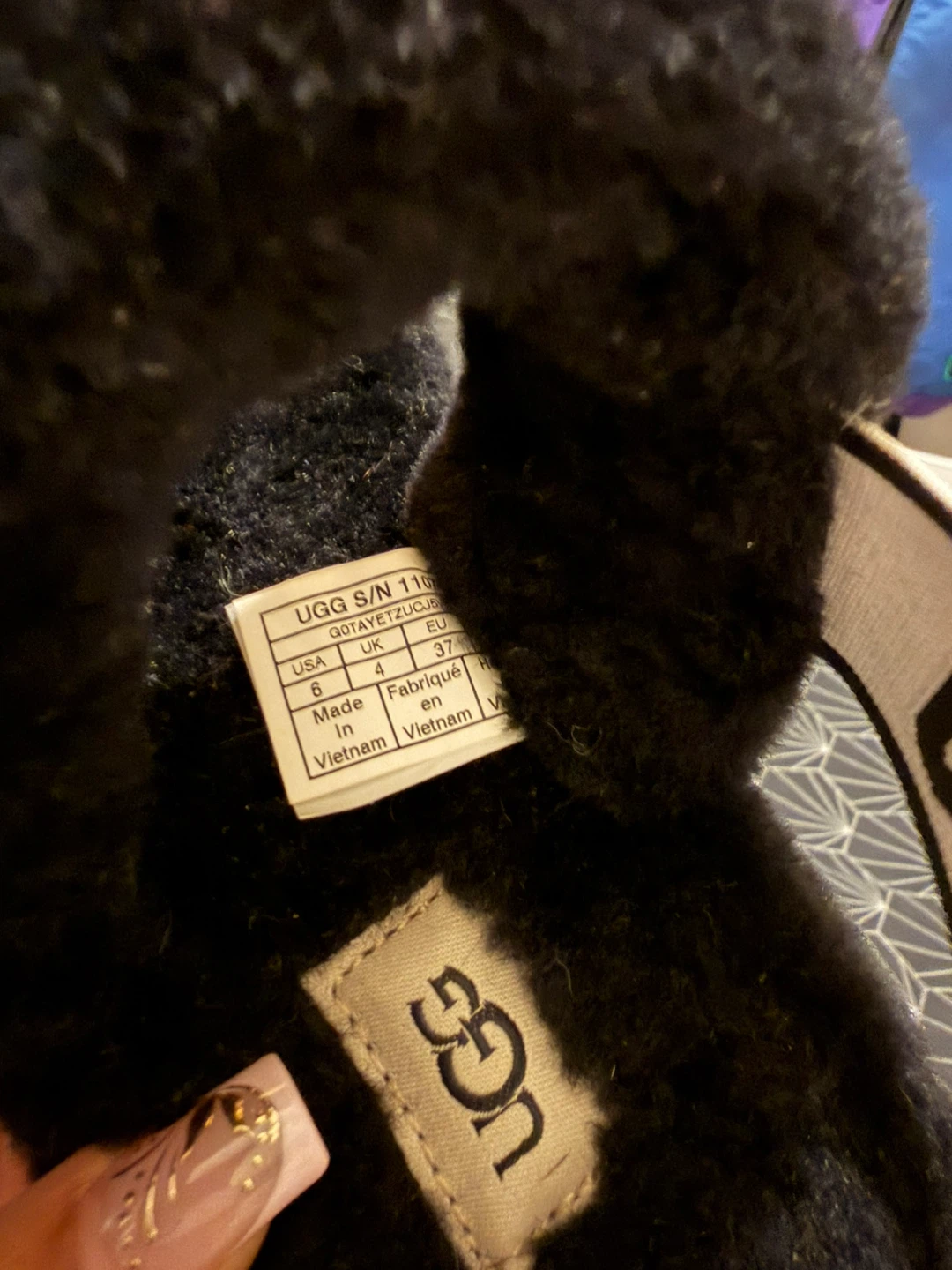 UGG Fluff Yeah Black Slides Size 6 - photo 4