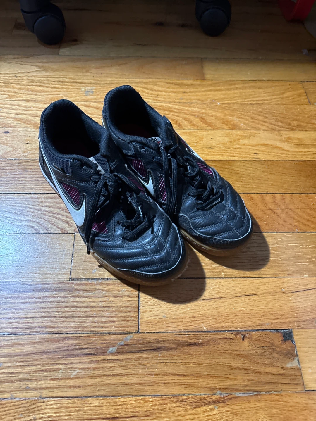 Nike Supreme Indoor Soccer Shoes Black - photo 2
