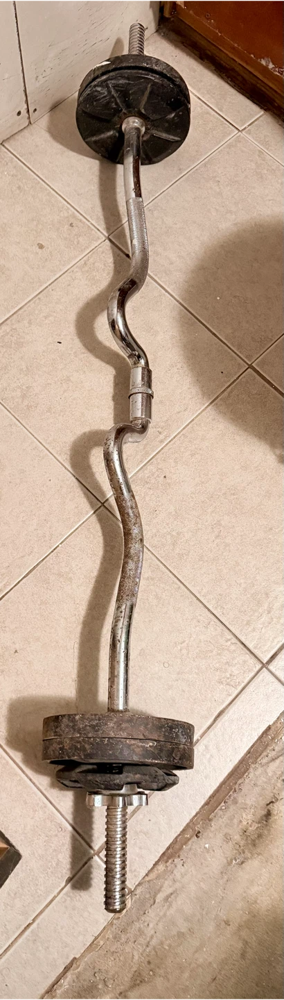 EZ Curl Bar with Weight Plates