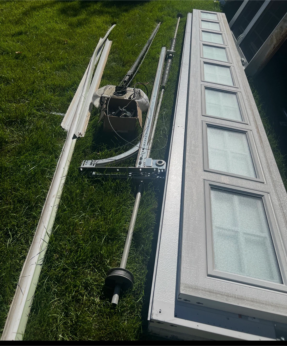 Insulated double white garage door - photo 2