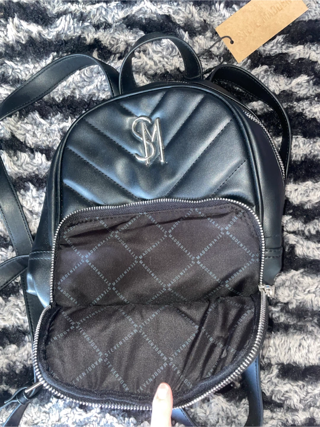 Steve Madden Black Quilted Mini Backpack - photo 4