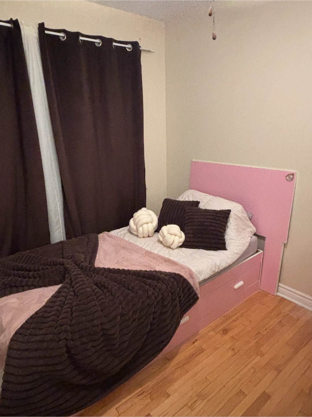 Twin Bed with Storage Drawers