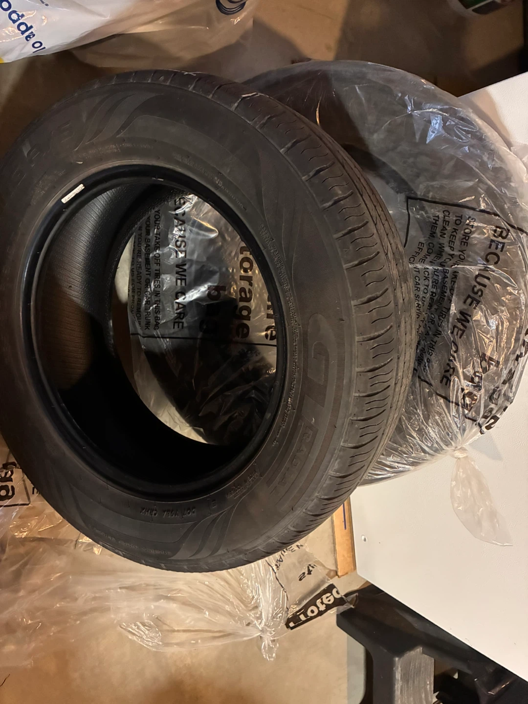 GT Radial Champiro Touring Tires 235/60 R16 - photo 2