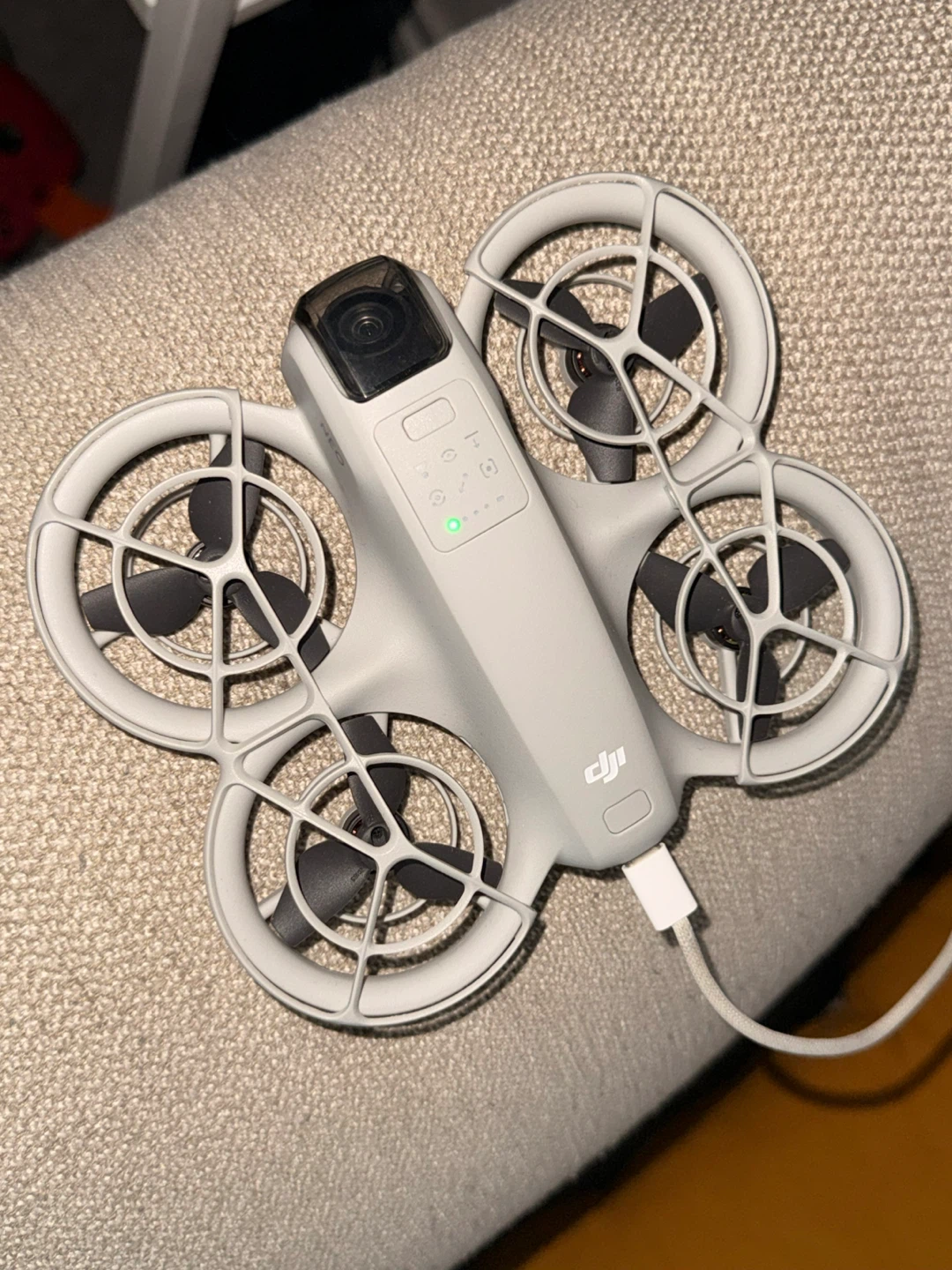 DJI Neo drone - photo 2