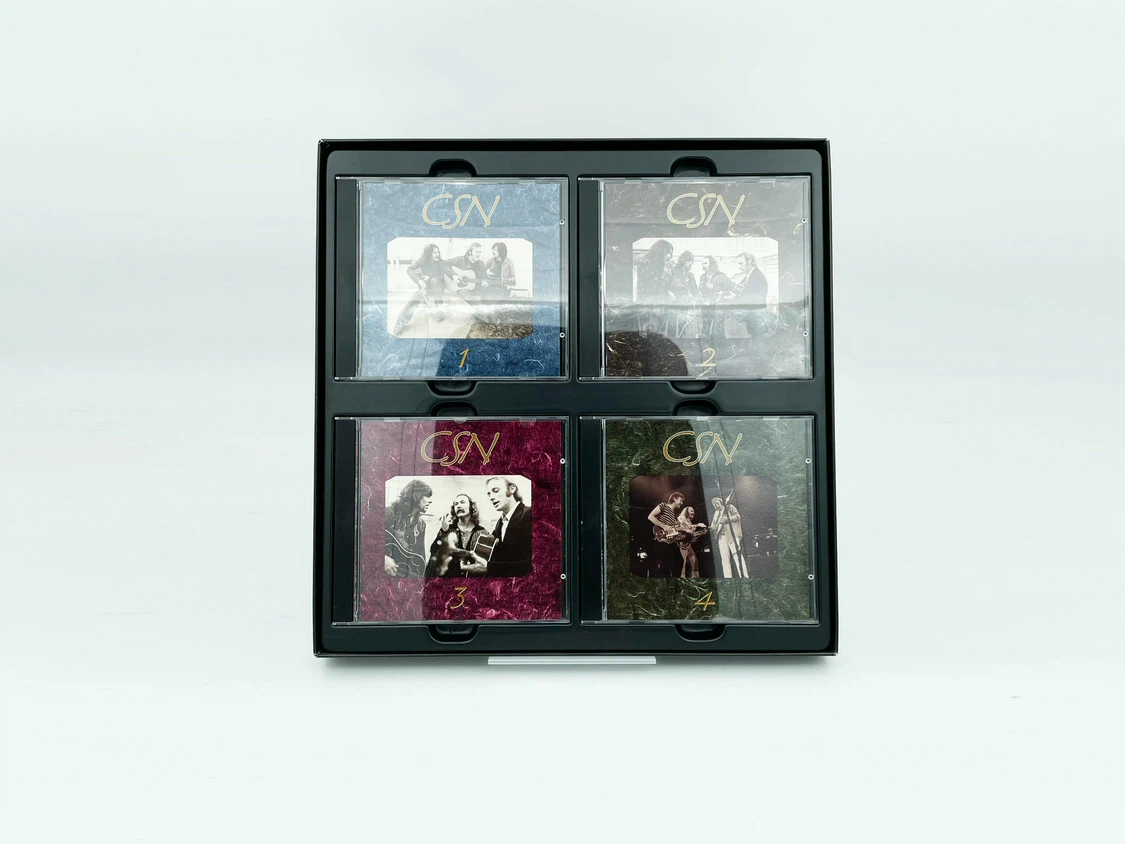 4-Disc CD Box Set: Crosby, Stills, Nash & Young - photo 3