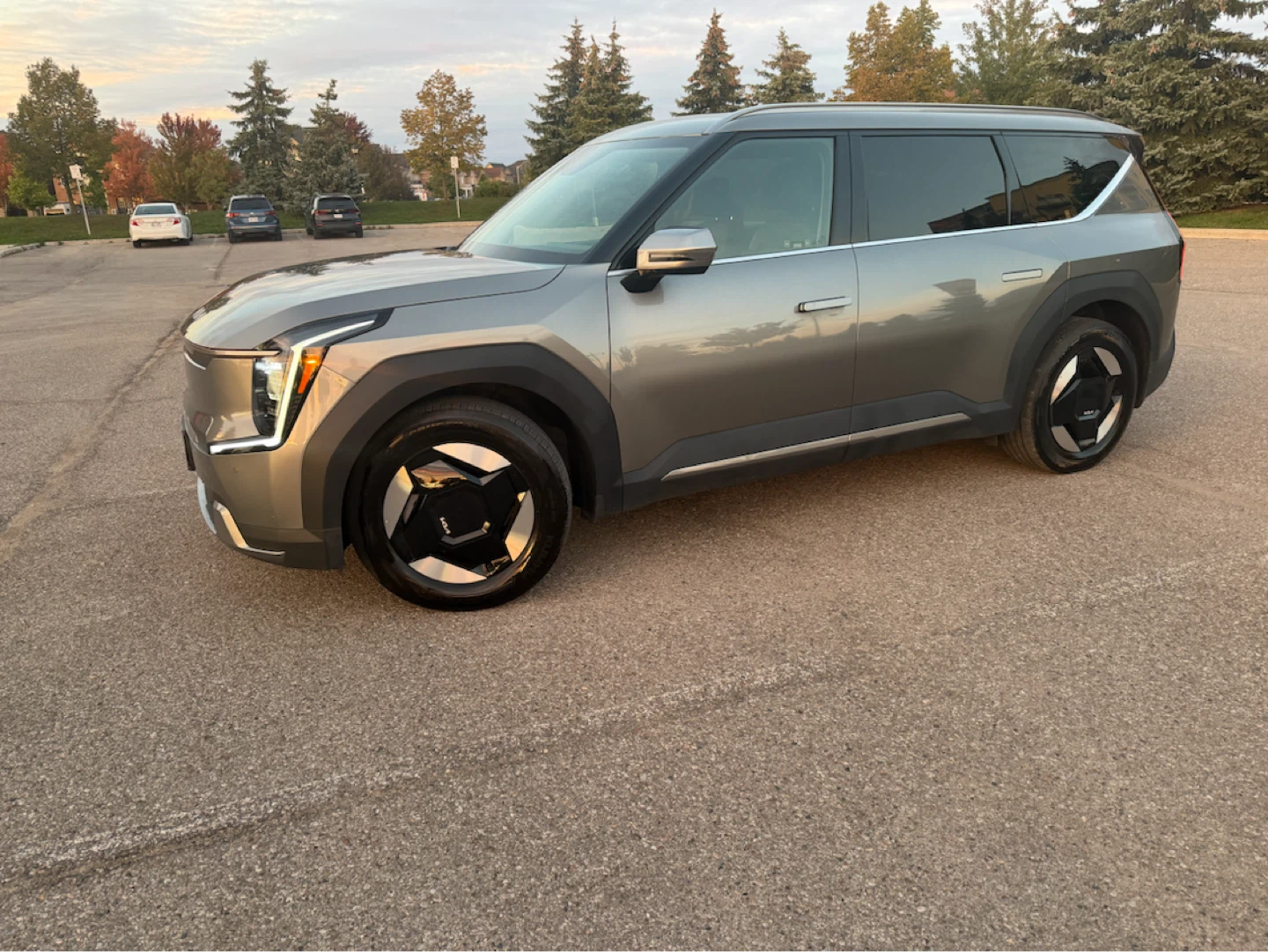LEASE TAKEOVER – KIA EV9 2026 LAND AWD 7-SEATER - photo 2