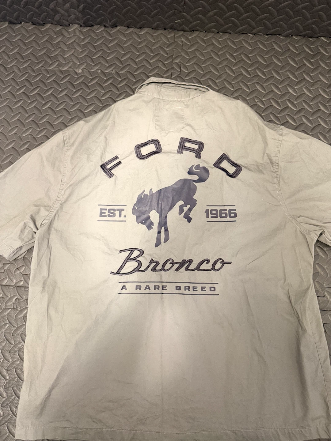Ford Bronco Button-Up Shirt (large) - photo 2