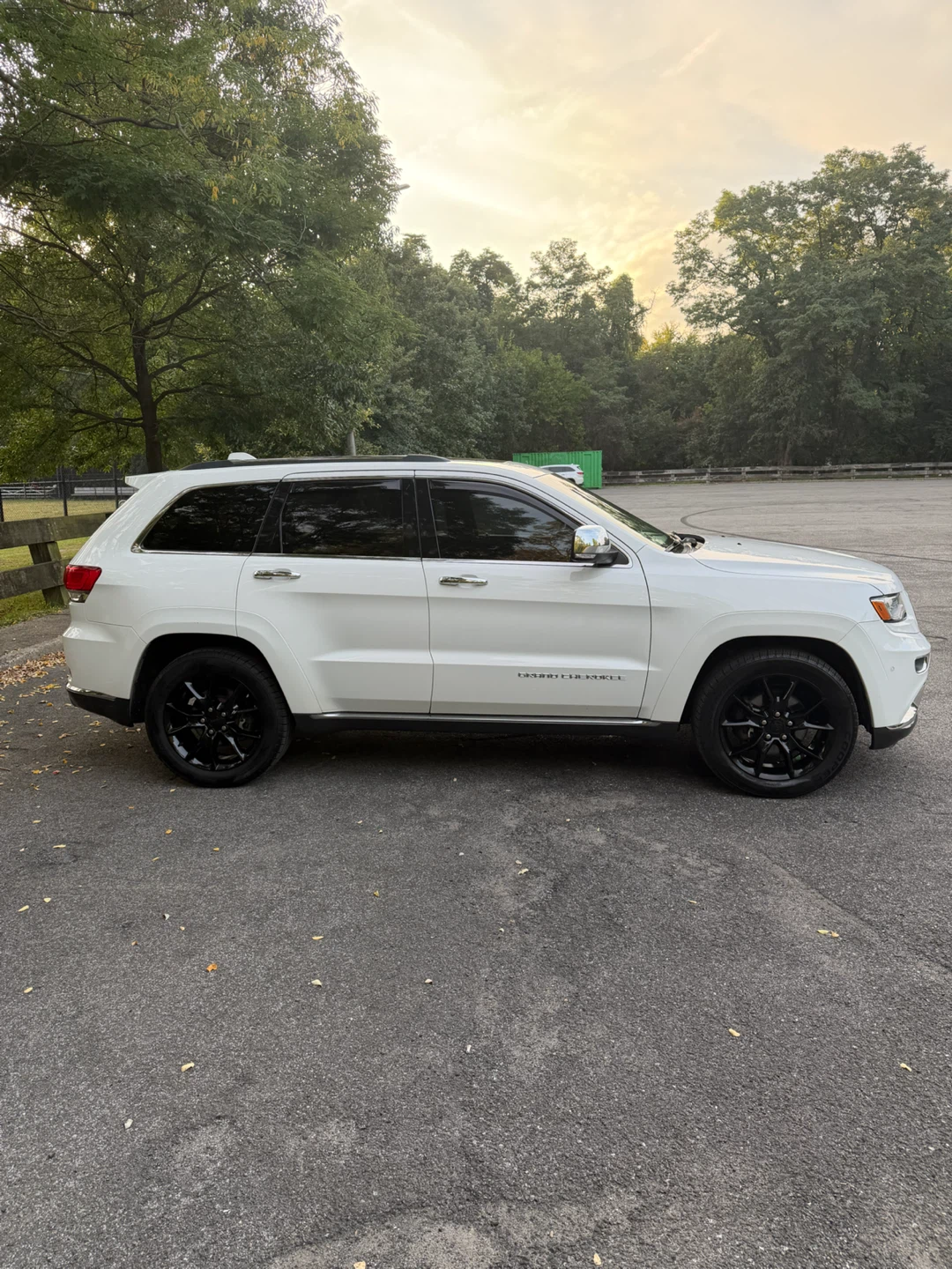 Jeep Grand Cherokee 4x4 Summit - photo 3
