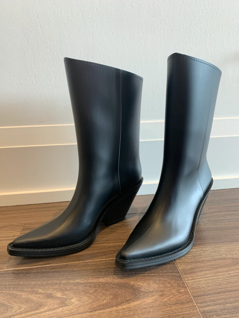 Women’s Rainboots Cowboy Inspired