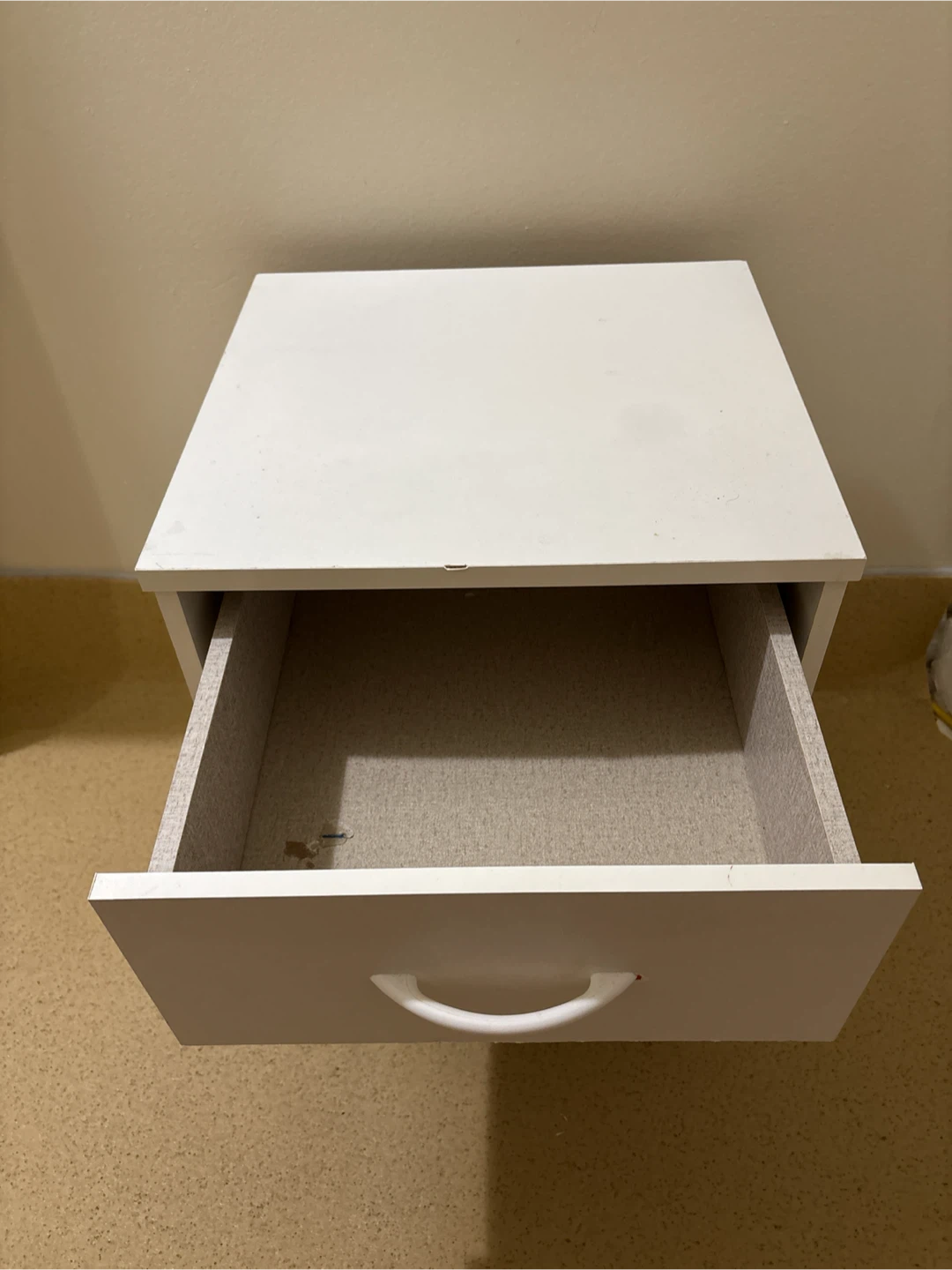 White bedside table with drawer - photo 4