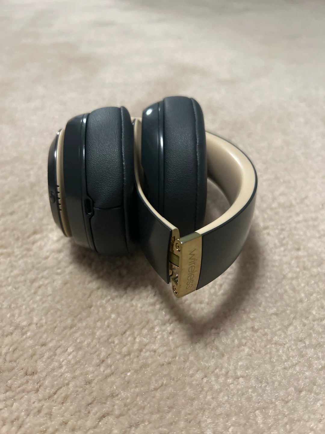 Beats Studio3 Wireless Headphones - photo 5