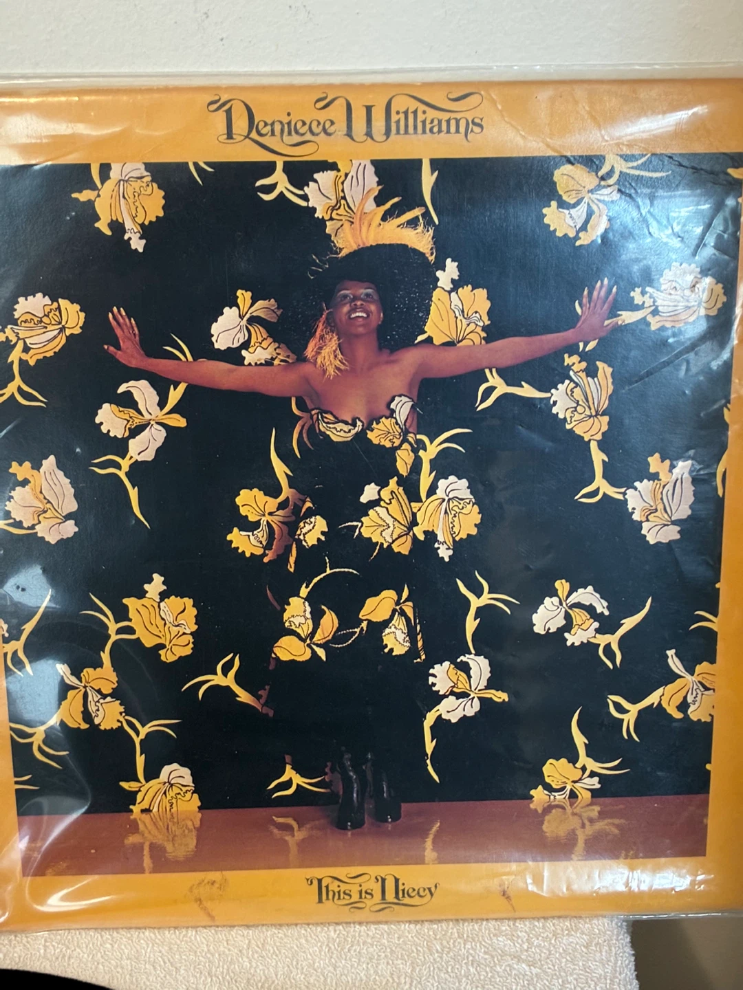 2 Vinyl Records: Deniece Williams and Bill Withers - photo 4