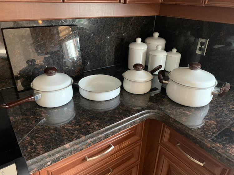 White Enamel Cookware Set