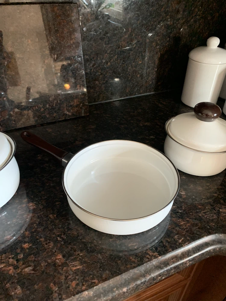 White Enamel Cookware Set - photo 3