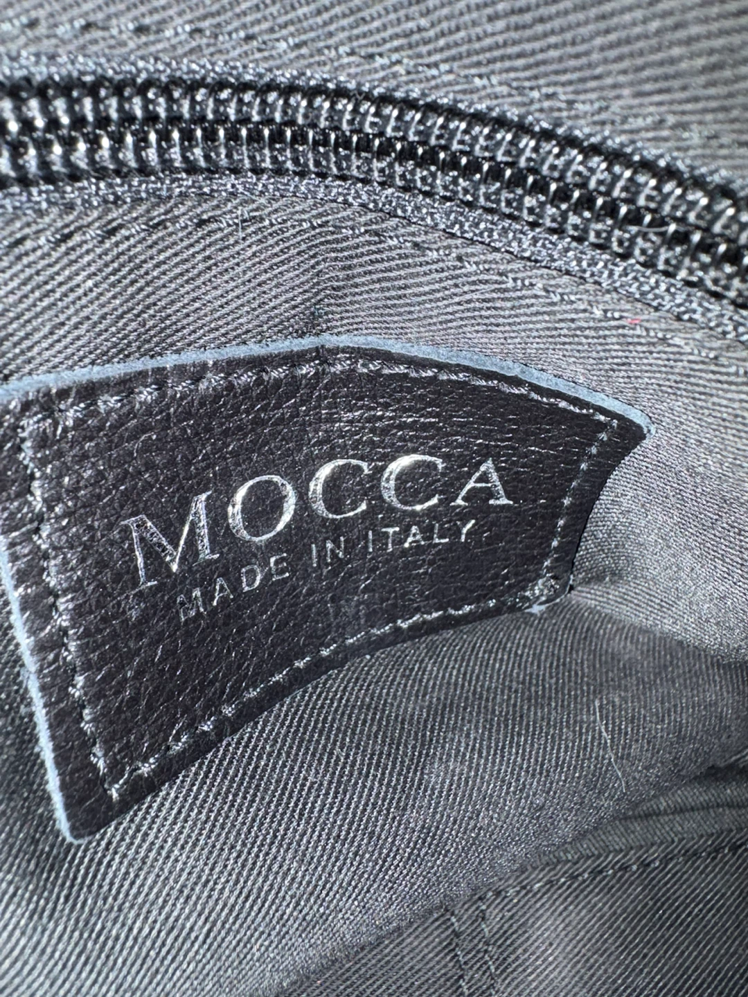 Mocca Made in Italy Black Suede Handbag - photo 4