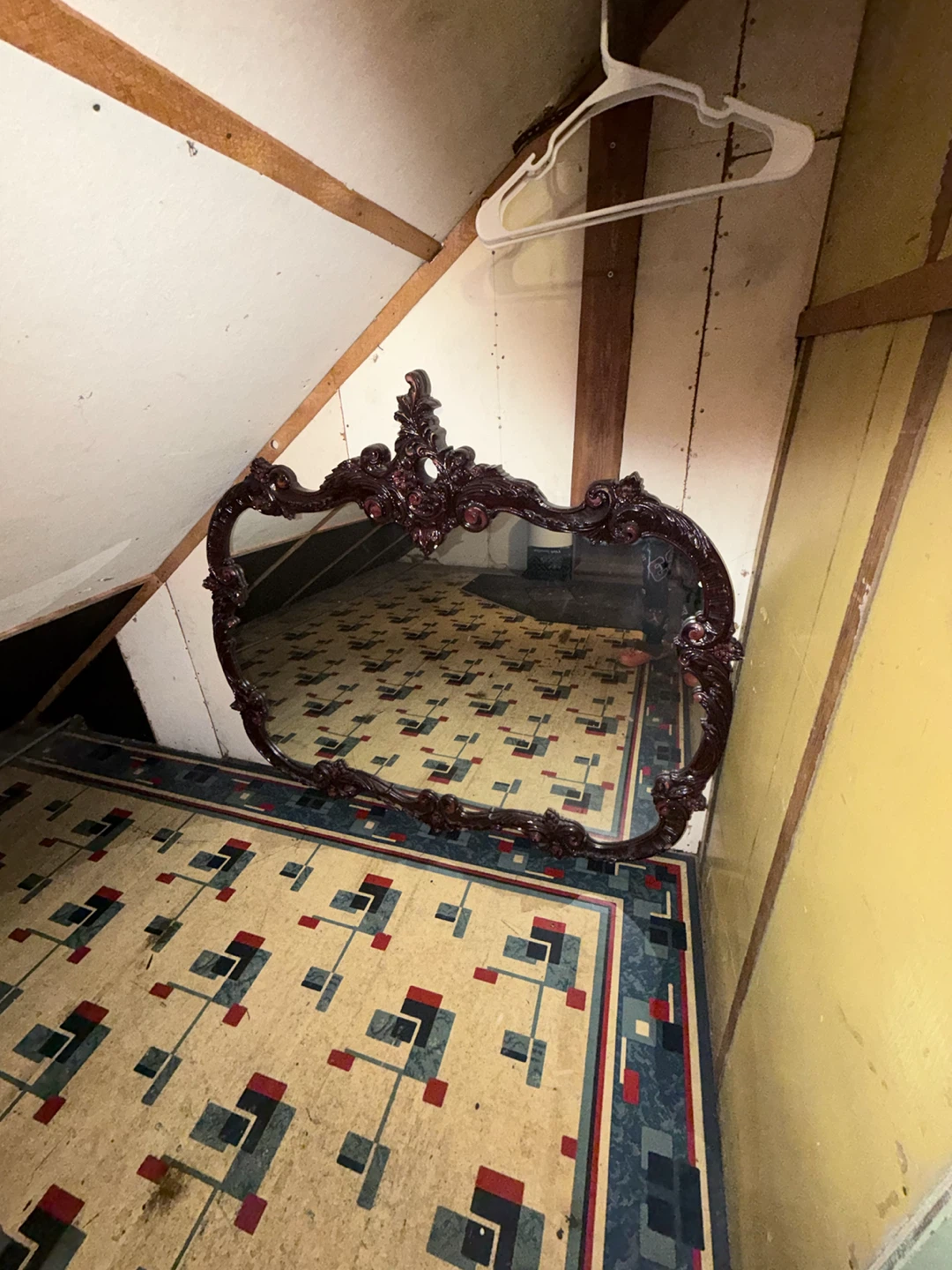 Ornate Decorative Wall Mirror - photo 2
