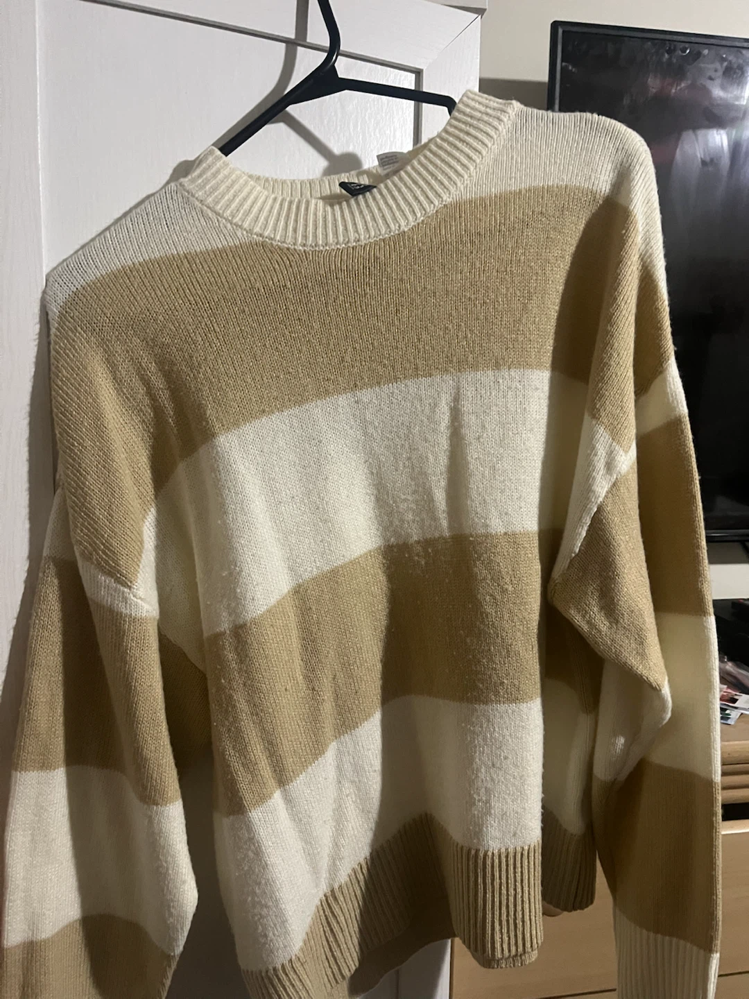 Assorted Women's Sweaters and Coat Bundle - photo 2