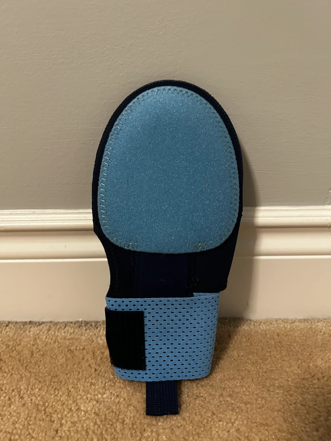 Toronto Blue Jays sliding mitt - photo 2