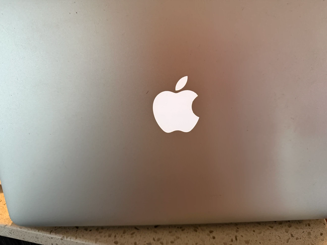 The Apple MacBook Air 13-inch (Early 2015) - photo 2