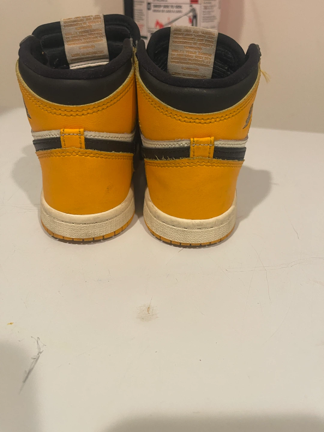 Nike Air Jordan 1 Yellow and Black - photo 3