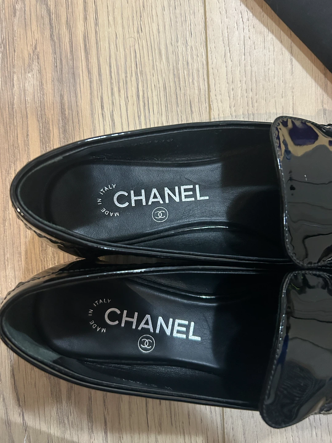 Authentic Chanel Moccasin 37 - photo 2