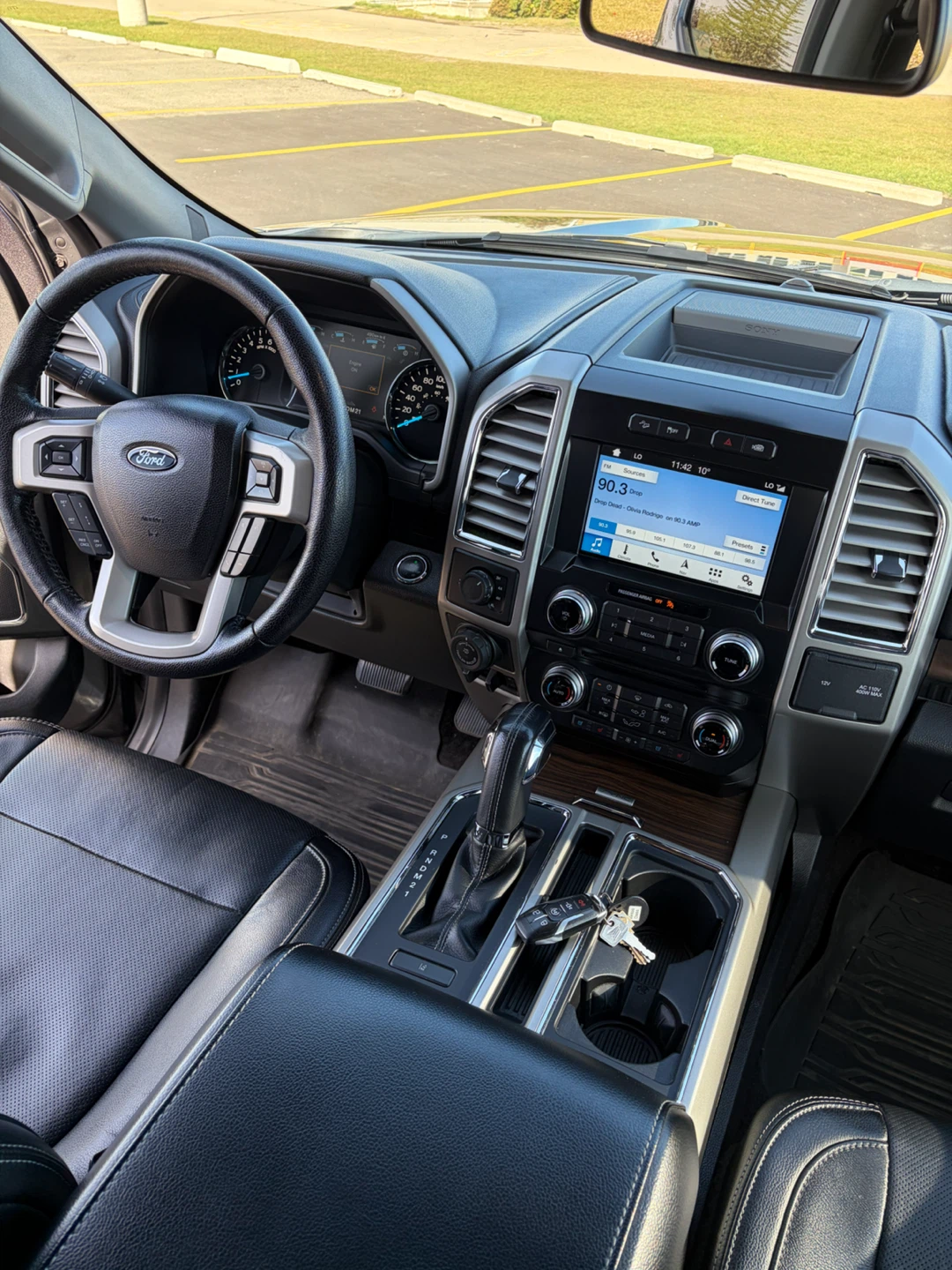 2016 F‑150 Lariat 5.0 V8 FX4 Immaculate - photo 4