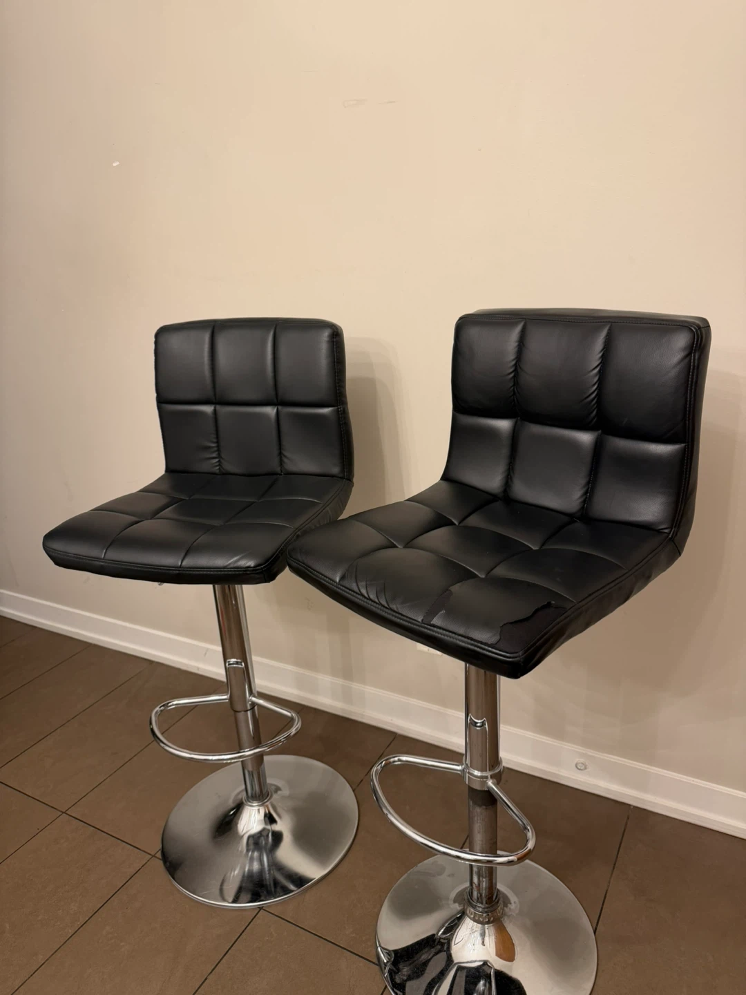 Set of 2 Black Faux Leather Bar Stools