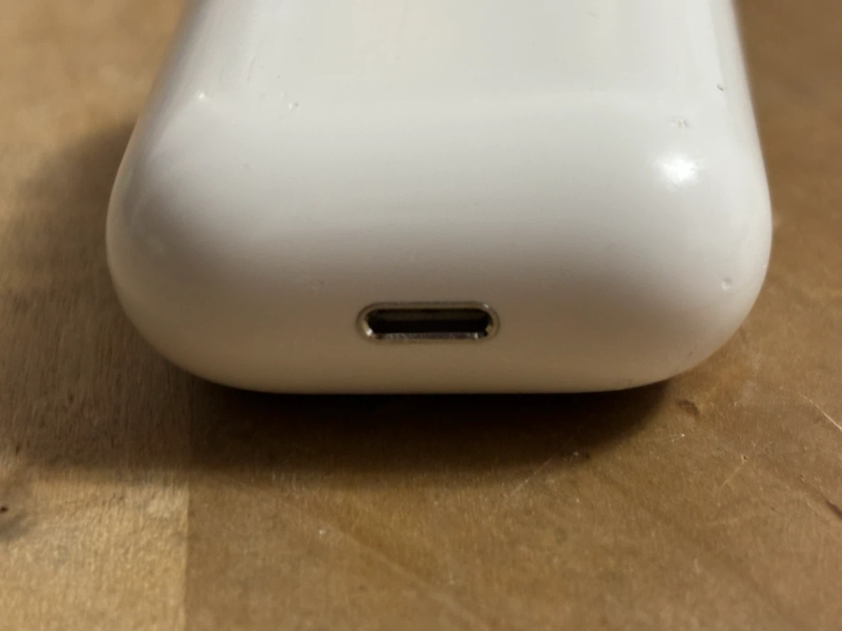 Airpods second generation, case + right airpod - photo 4