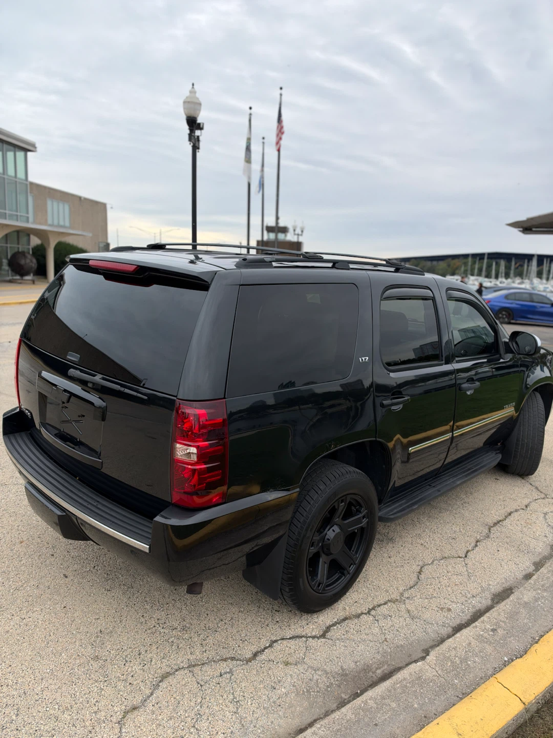 2013 Chevrolet Tahoe LTZ - photo 3