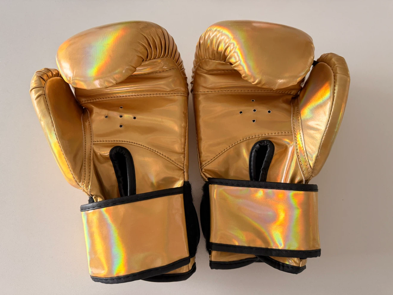 10oz Holographic Gold Boxing Gloves - photo 2