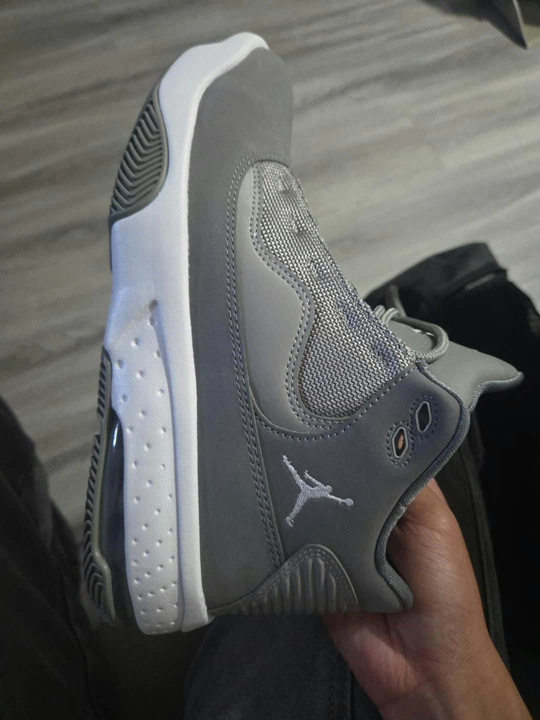 Jordan max aura 2 gray size 8